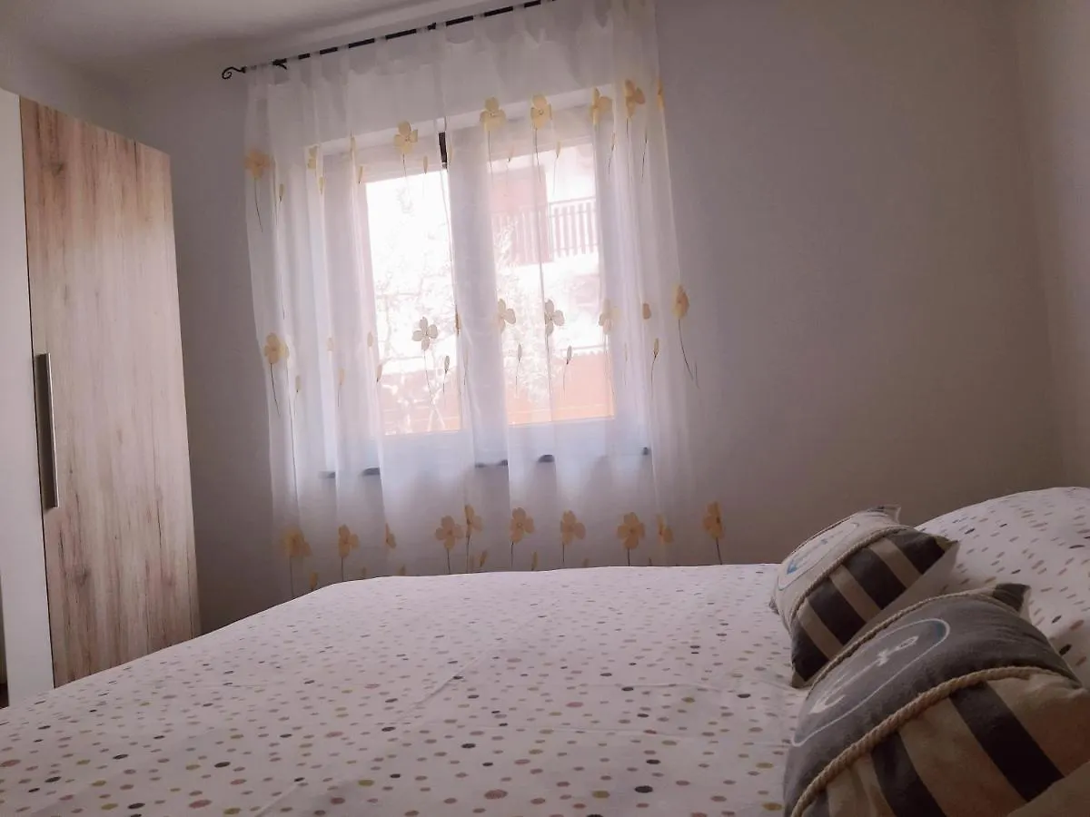Apartments Monte Grande 풀라 0*,  크로아티아